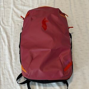Cotopaxi Allpa 28 Bag